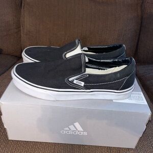 Vans classic slip ons